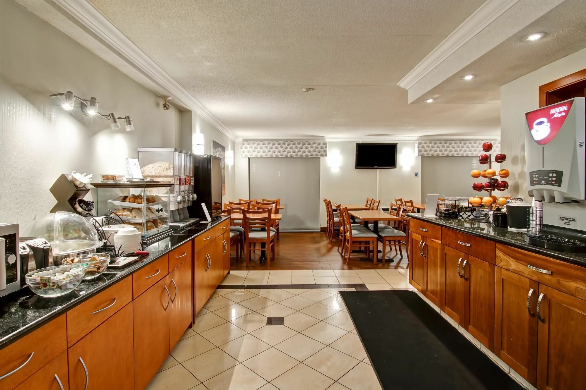 Quality Inn Kitchener Exterior foto